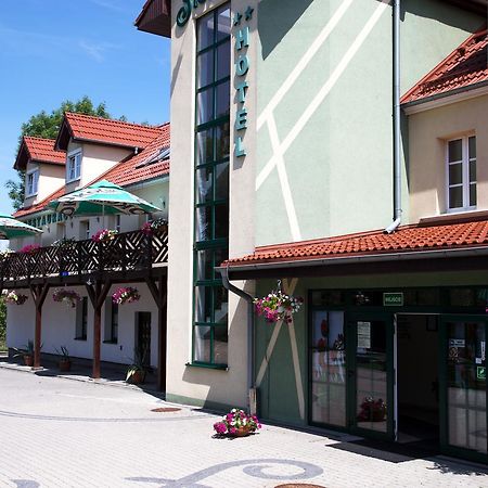 Centrum Restauracyjno-Hotelowe Florres Pawłowiczki Exterior foto