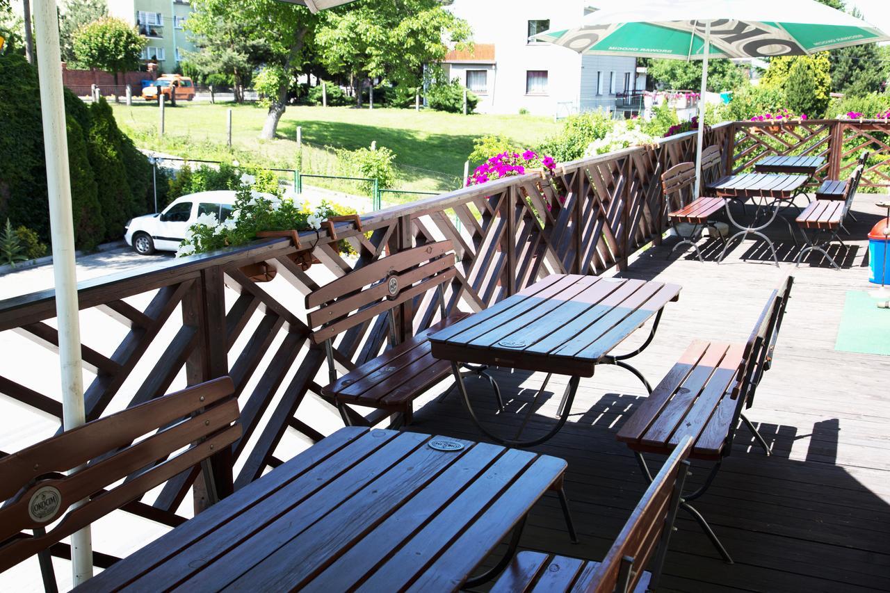 Centrum Restauracyjno-Hotelowe Florres Pawłowiczki Exterior foto